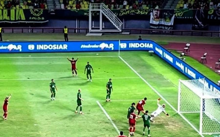Piala Presiden 2026, Persebaya Tumbangkan Persija Berkat Gol Bunuh Diri