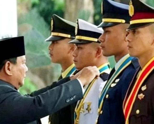 Janji Suci di Istana Merdeka: 1.177 Perwira TNI-Polri Dilantik oleh Presiden Prabowo