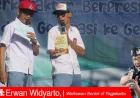 Sekolahnya Ulang Tahun, Kasmada85 Beri Kado Terbitkan Buku JYTM