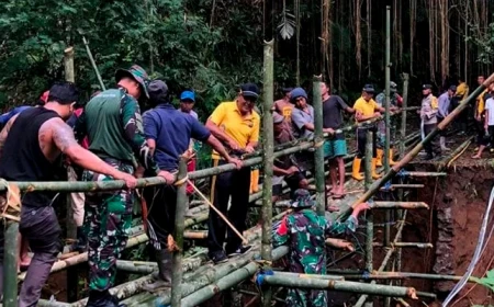 TNI dan Polri Bangun 3.395 Jembatan di Pedesaan dan 3.000 Sumber Air Bersih