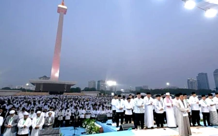 Enam Tokoh Agama , Doa Bersama 100 Ribu Rakyat di Monas Buka Rangkaian Perayaan Kemerdekaan RI