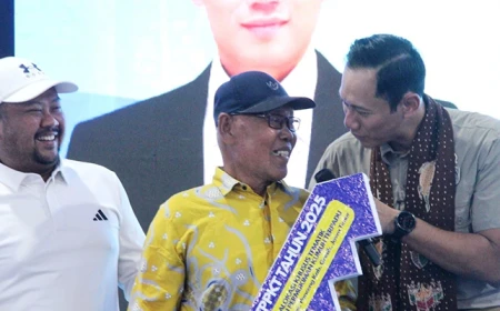 Menko AHY Resmikan Renovasi 166 Rumah Tak Layak Huni di Campurejo, Gresik