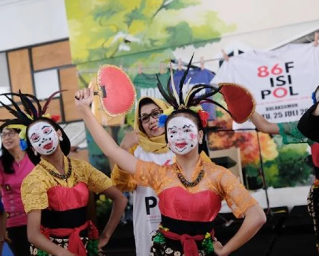 Reuni 40 Tahun FISIPOL UGM 1986 , Ketika Reuni Menjadi Panggung Gagasan, Budaya, dan Pelayanan Publik