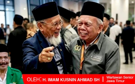 Puluhan Tahun Terpisah, Bertemu Kembali dalam Sebuah Pelukan 