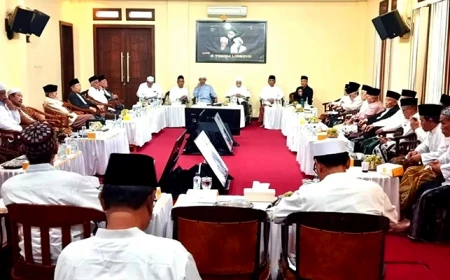 Doa dan Keprihatinan Puluhan Kiai di Pesantren Lirboyo untuk Keadilan Gus Yakut